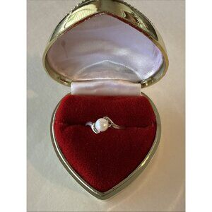 10Kt White Gold Kimberly Pearl Ring Vintage 2.3 Gms